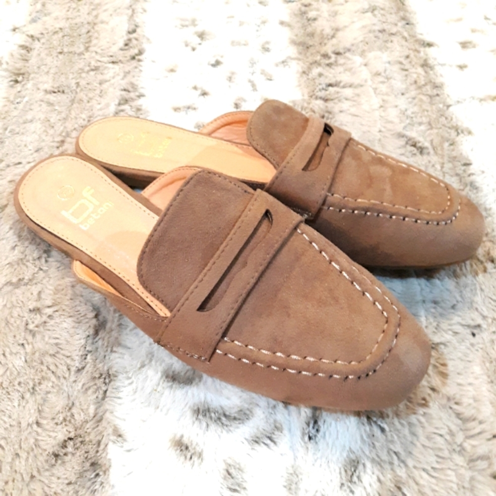 bf Betani  Beige Taupe Mules Open Back Loafers Flats size 7 1/2